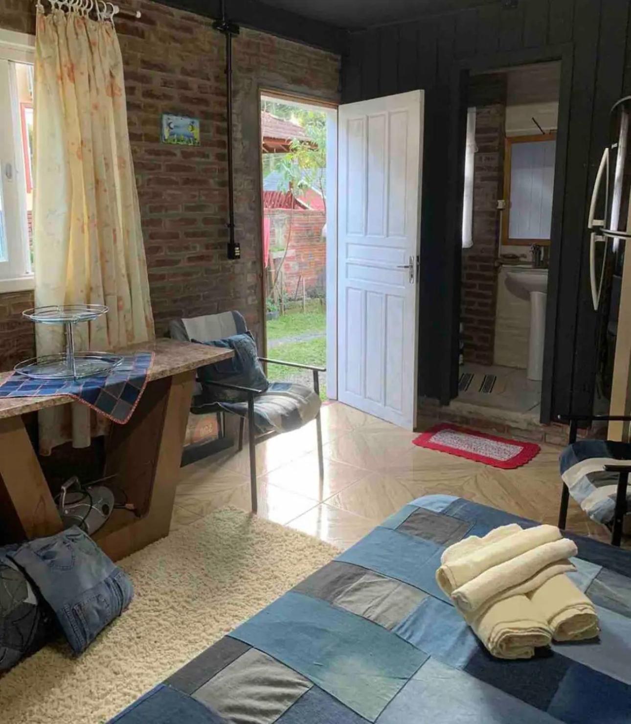 Hospedagem Da Dona Carla Canela Exteriér fotografie