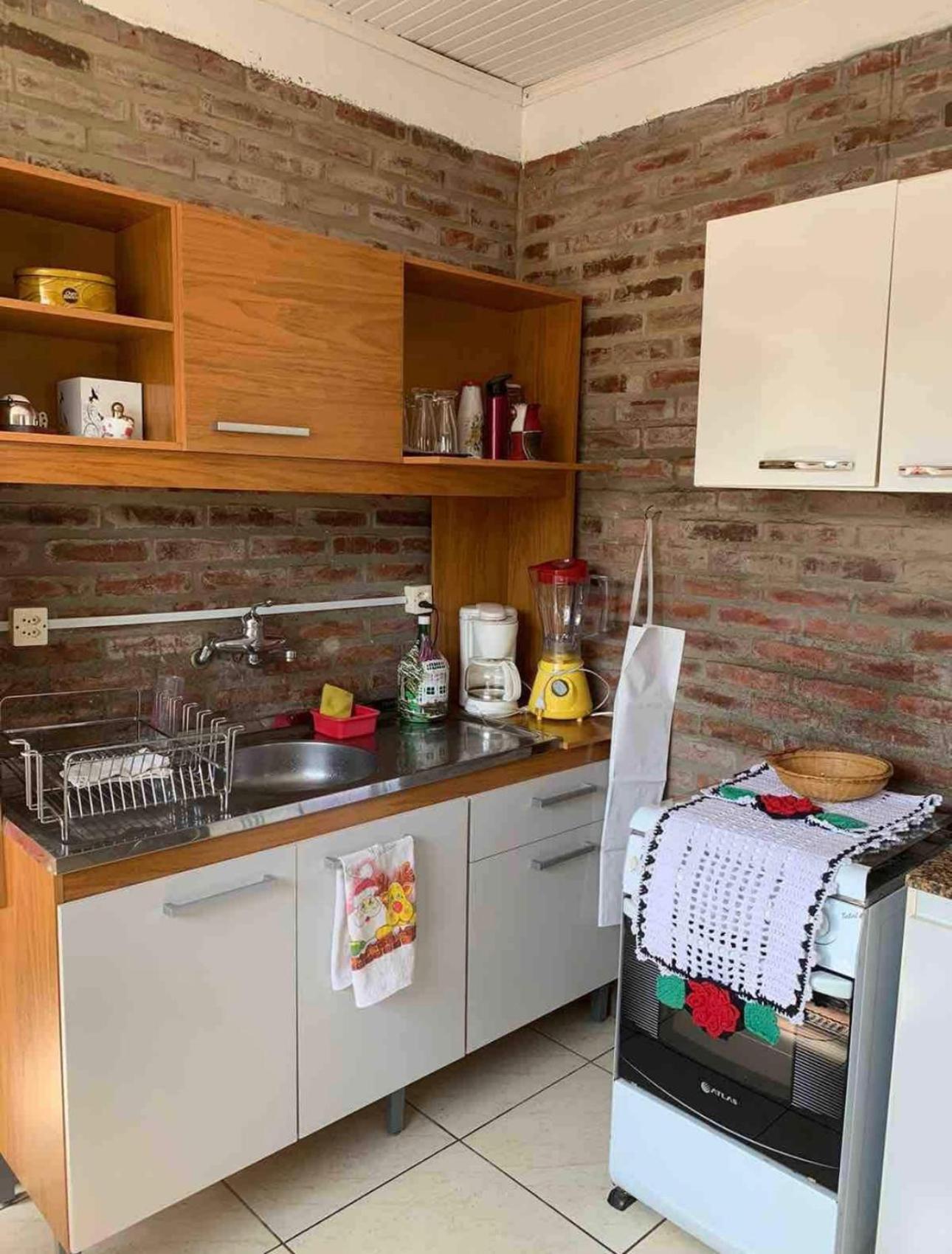 Hospedagem Da Dona Carla Canela Exteriér fotografie